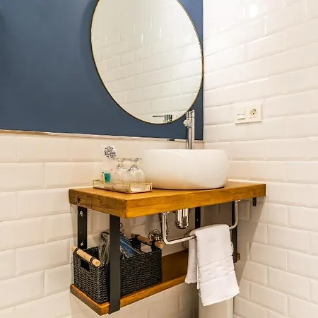 Four Vandrerhjem Lugo