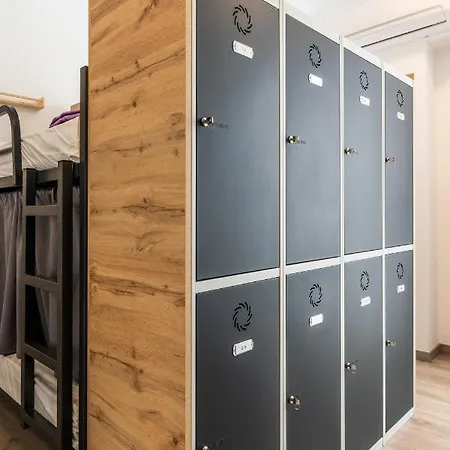 Four Hostel Lugo